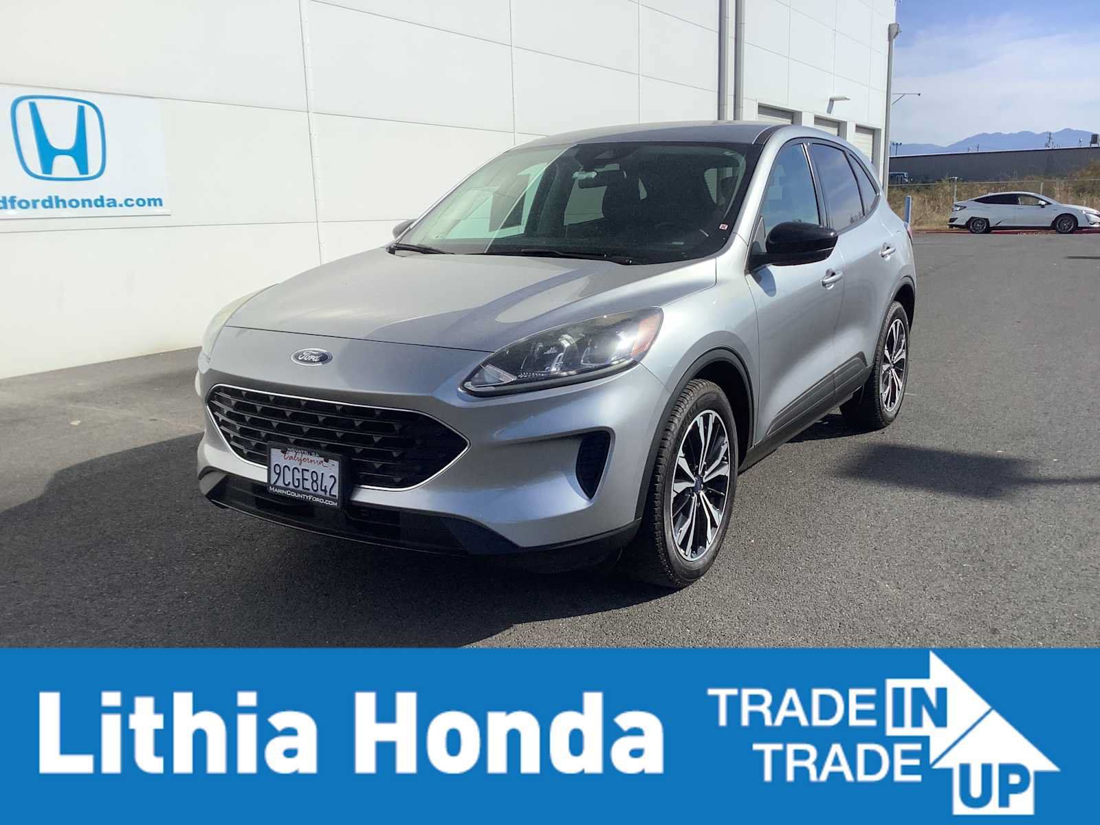Used 2022 Ford Escape SE w/ SE Sport Appearance Package AWD/4WD image 1
