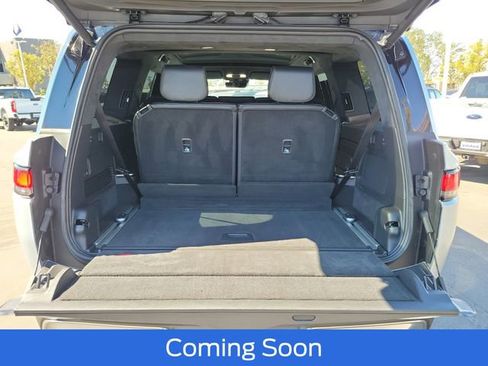 Used 2024 Rivian R1S Adventure image 21