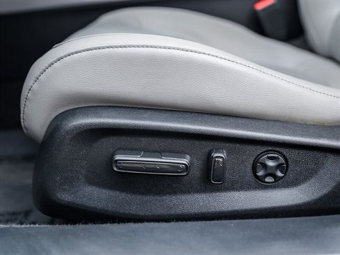 Used 2018 Honda Accord Touring image 27