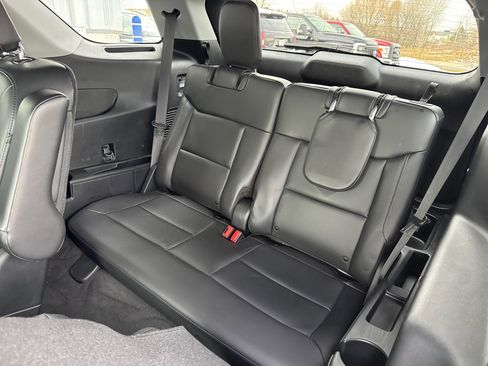 Certified 2022 Ford Explorer XLT w/ Equipment Group 202A image 27