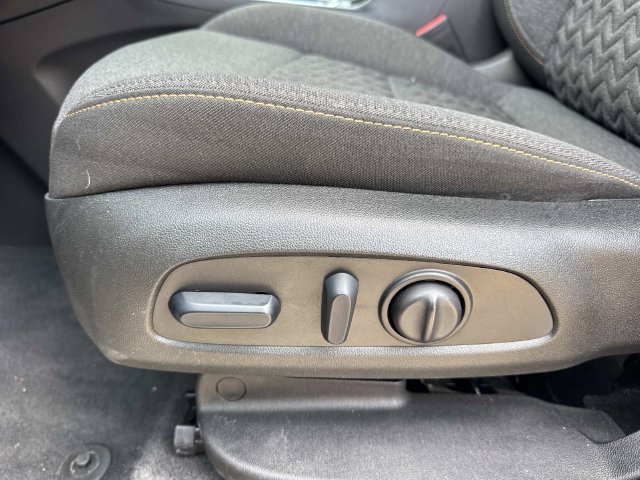 Used 2024 Chevrolet Equinox LT AWD/4WD image 21
