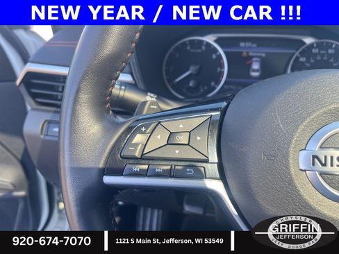 Used 2020 Nissan Altima 2.5 SR w/ Premium Package image 14