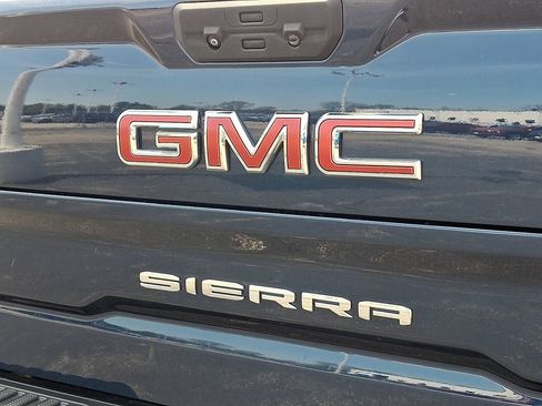 Certified 2023 GMC Sierra 1500 SLT w/ SLT Premium Package AWD/4WD image 33