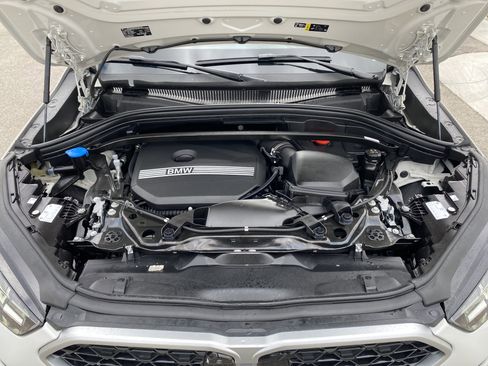 Used 2025 BMW X2 xDrive28i w/ Premium Package image 22