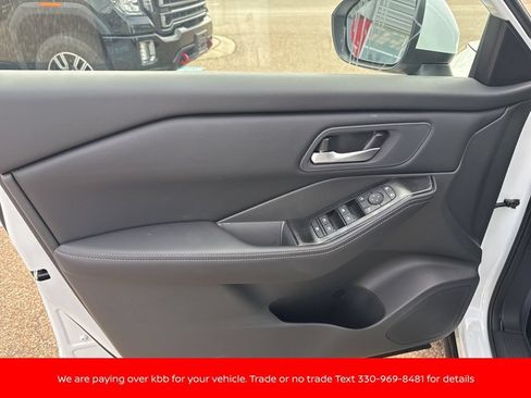 New 2026 Nissan Rogue SV w/ Cold Weather Package AWD/4WD image 13