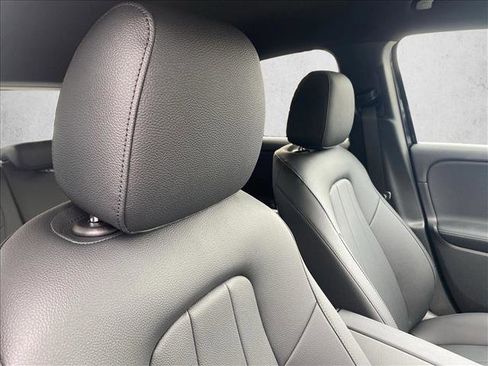 Certified 2025 Mercedes-Benz GLA 250 image 23