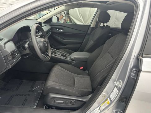 Used 2025 Honda Accord SE image 20