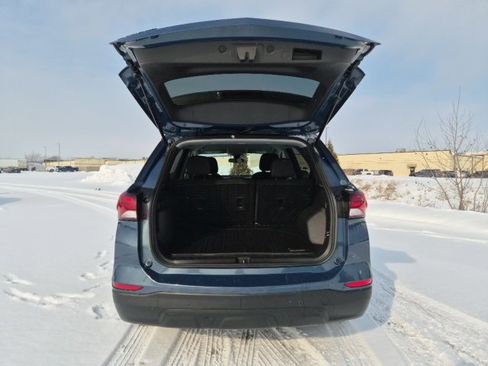 Used 2024 Chevrolet Equinox LS w/ LS Convenience Package image 7