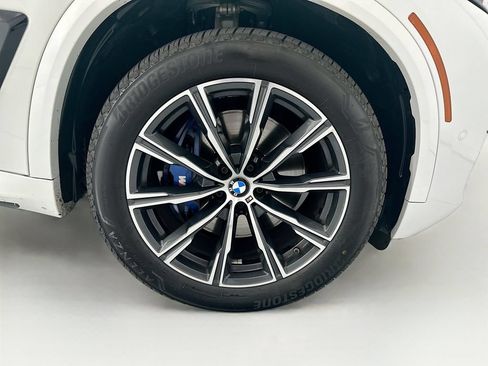 Used 2024 BMW X5 xDrive40i w/ M Sport Package AWD/4WD image 31