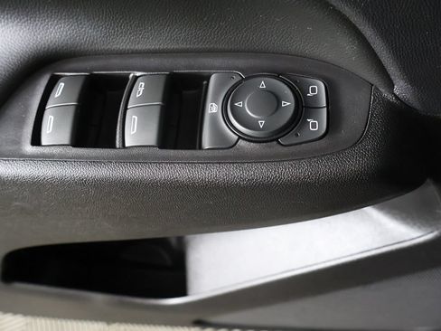 Used 2019 Chevrolet Equinox LT w/ LPO, Cargo Package FWD image 34