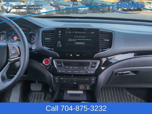 Used 2022 Honda Pilot Black Edition image 19