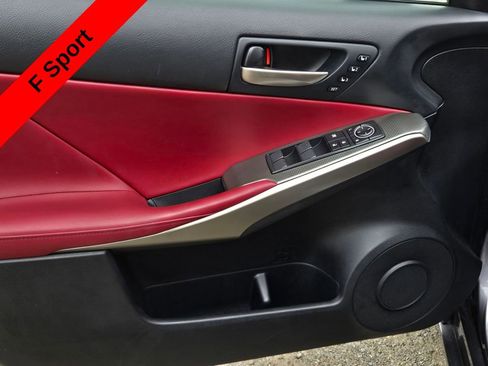 Used 2018 Lexus IS 300 F Sport image 12
