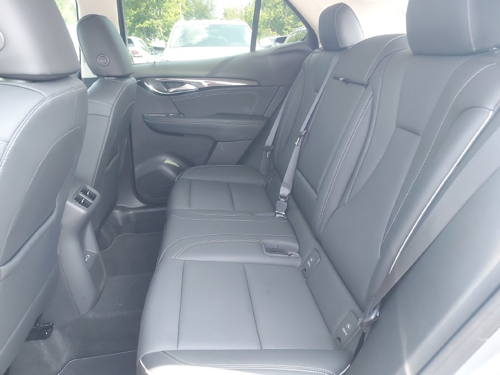 Used 2023 Buick Envision Essence FWD image 29