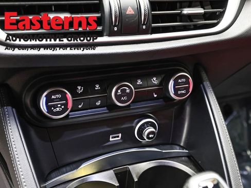 Used 2024 Alfa Romeo Stelvio Sprint image 20