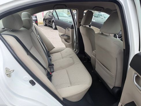 Used 2015 Honda Civic SE image 19