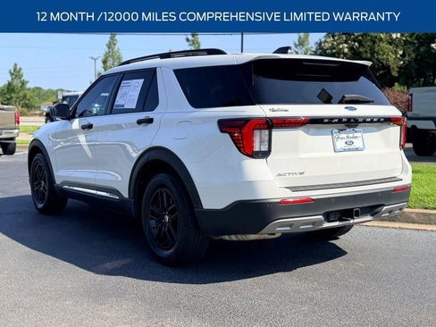 Certified 2025 Ford Explorer Active w/ Active Comfort Package RWD image 5