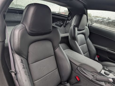 Used 2013 Chevrolet Corvette Coupe RWD image 11