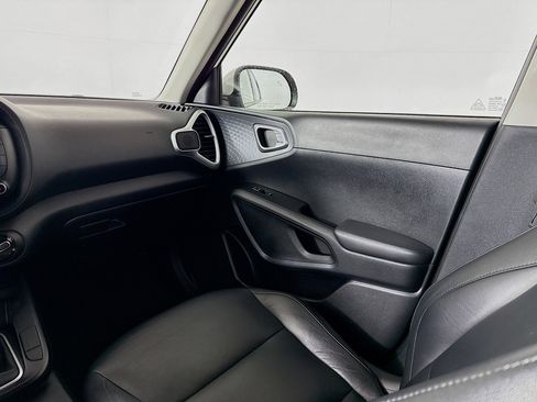 Used 2020 Kia Soul S image 26