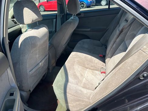 Used 2002 Toyota Camry LE image 8
