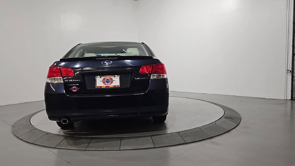 Used 2012 Subaru Legacy 2.5i Premium w/ All-Weather Pkg AWD/4WD image 4