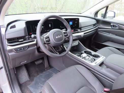 New 2026 Kia Carnival SX FWD image 21