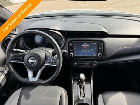 Used 2023 Nissan Kicks SR w/ SR Premium Package FWD image 17