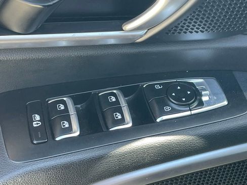 Used 2025 Kia Telluride S AWD/4WD image 6