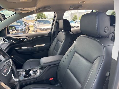 Used 2023 GMC Acadia SLT w/ Elevation Edition FWD image 18
