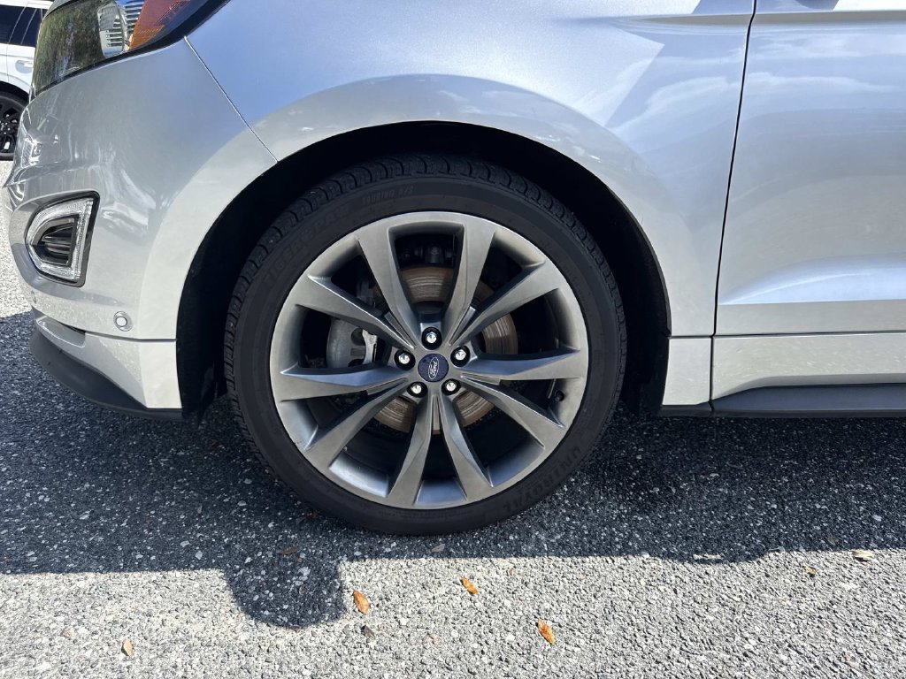 Used 2018 Ford Edge Sport w/ Equipment Group 401A AWD/4WD image 10