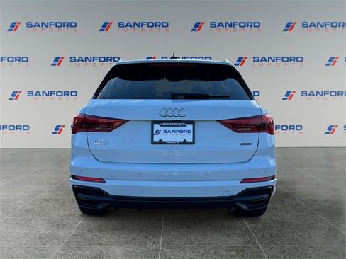 Used 2021 Audi Q3 2.0T Premium w/ Convenience Package image 4