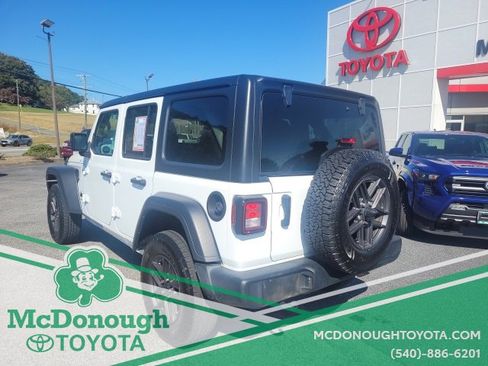 Used 2024 Jeep Wrangler Sport S image 22