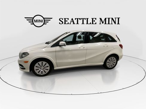Used 2017 Mercedes-Benz B 250e image 6