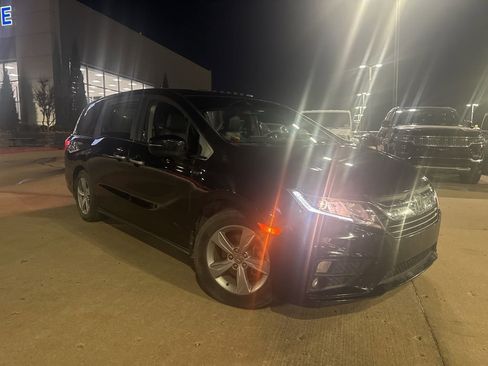 Used 2019 Honda Odyssey EX-L image 2