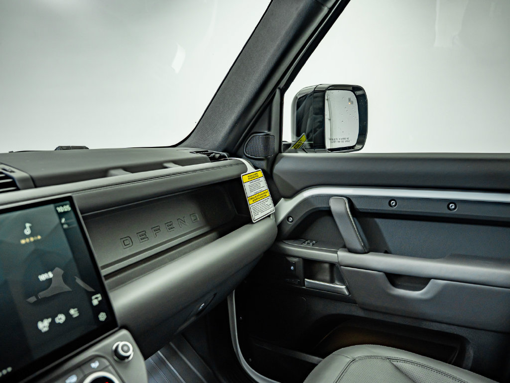 New 2026 Land Rover Defender 110 X-Dynamic SE AWD/4WD image 29