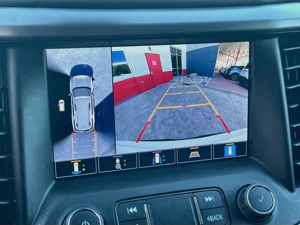 Used 2023 GMC Acadia AT4 w/ Technology Package AWD/4WD image 14