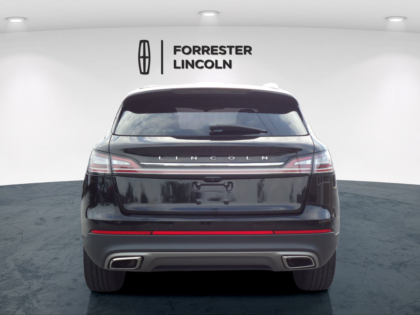 Used 2023 Lincoln Nautilus Reserve w/ Equipment Group 201A AWD/4WD image 4