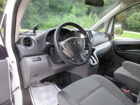 Used 2018 Nissan NV200 S w/ Cruise Control Package FWD image 31