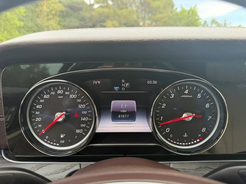 Used 2017 Mercedes-Benz E 300 image 27