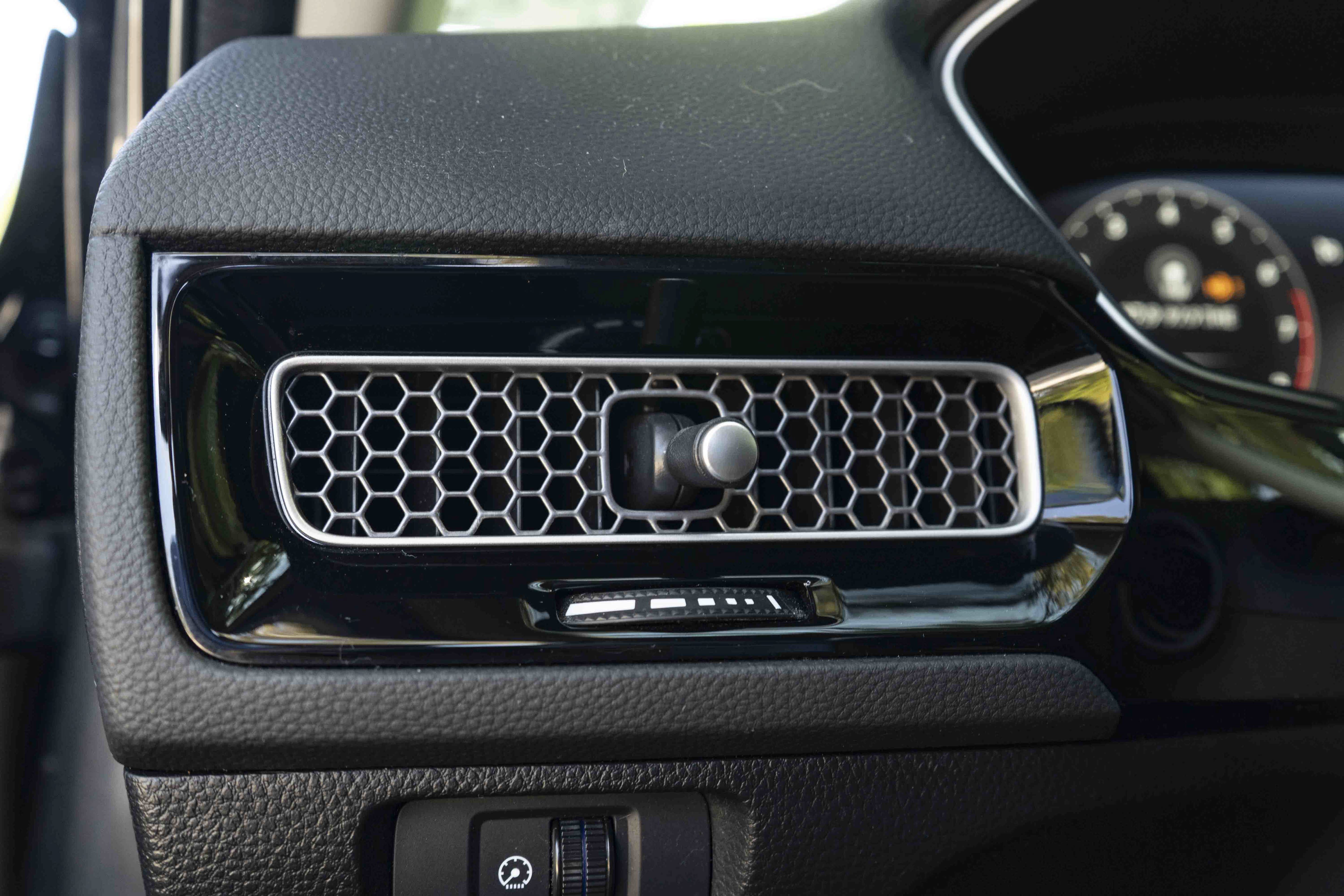 Used 2024 Honda Civic Touring image 40