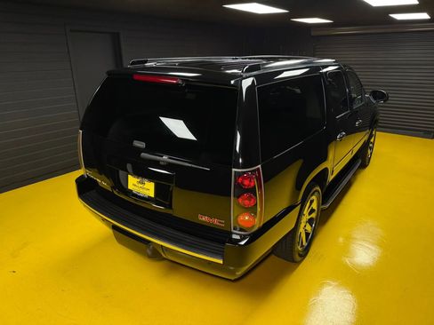 Used 2010 GMC Yukon XL Denali image 72