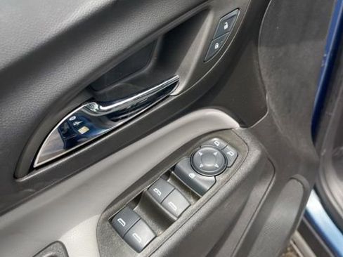 Used 2024 Chevrolet Equinox LT AWD/4WD image 13