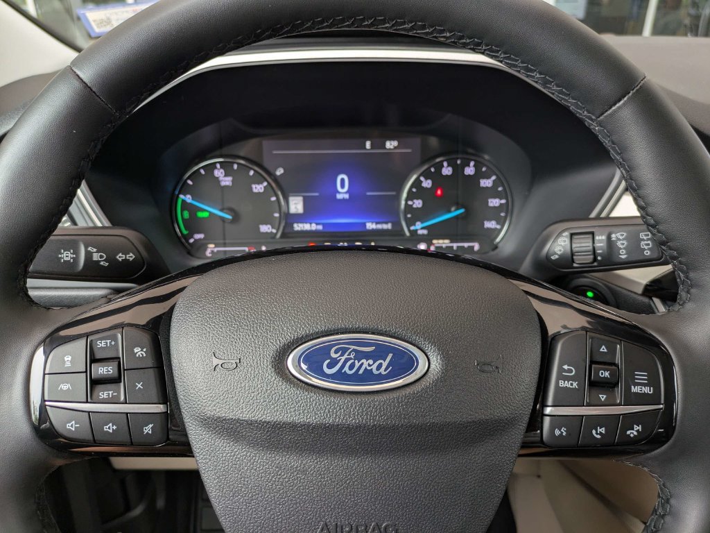 Certified 2021 Ford Escape SE w/ SE Sport Appearance Package FWD image 28