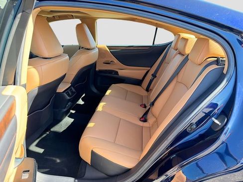 Used 2023 Lexus ES 350 w/ Premium Package image 20