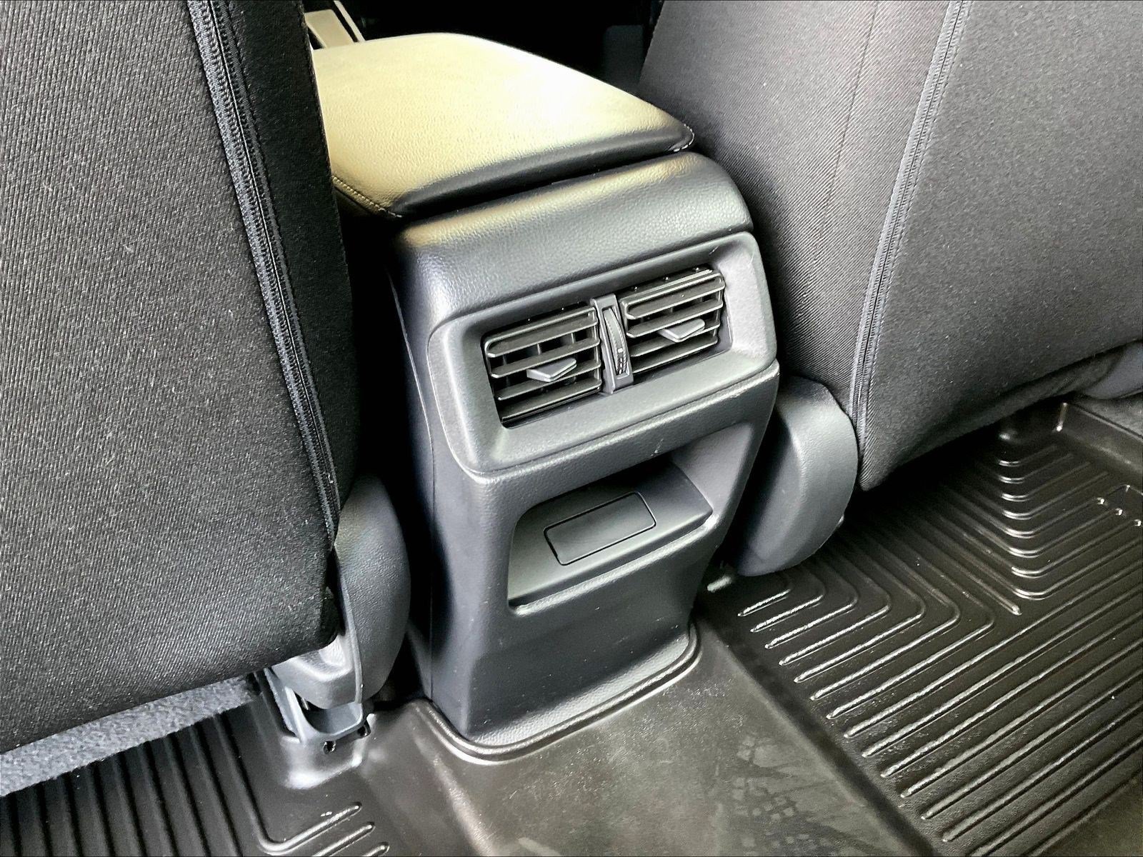 Used 2024 Honda CR-V LX image 10