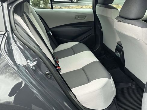 Used 2025 Toyota Corolla LE w/ Convenience Package image 7