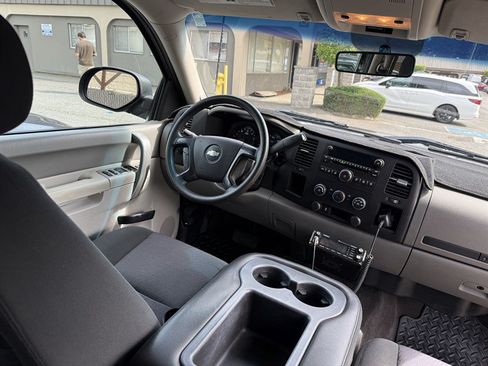 Used 2013 Chevrolet Silverado 1500 W/T w/ Skid Plate Package AWD/4WD image 29