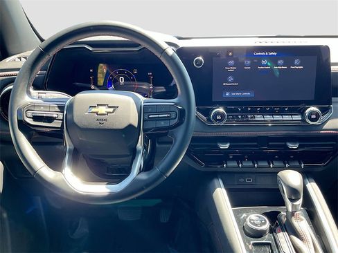 Used 2023 Chevrolet Colorado Z71 w/ Z71 Convenience Package 2 image 21