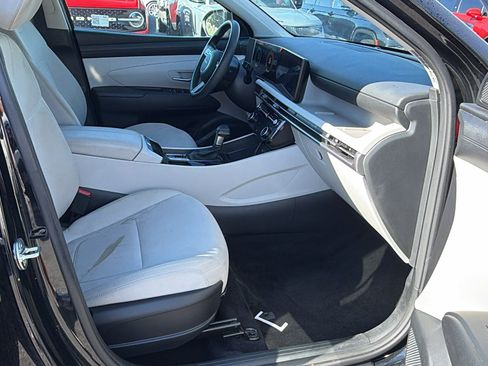 Used 2025 Hyundai Tucson SEL AWD/4WD image 19