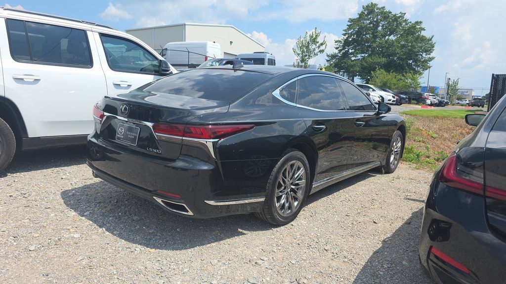 Used 2018 Lexus LS 500 w/ Interior Upgrade Package RWD image 4