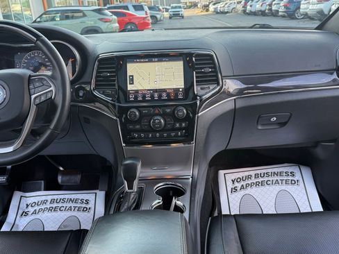 Used 2019 Jeep Grand Cherokee Overland image 23